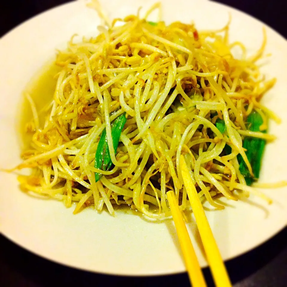 Bean sprouts with spring onion|Stefan Labuschagneさん