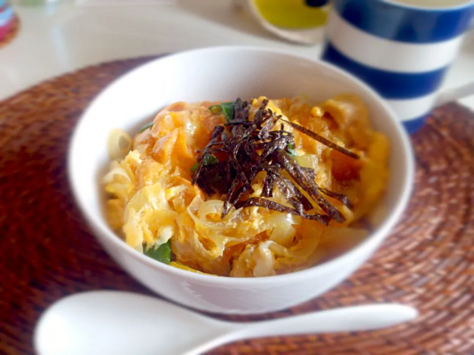 車麩の卵とじ丼|にゃろめさん