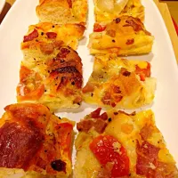 Snapdishの料理写真:pizza bread|kakisipitさん