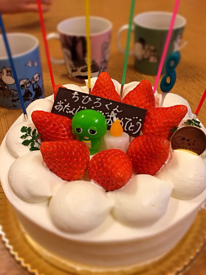 Snapdishの料理写真:誕生日ケーキ。|Akihiro Yoshimotoさん