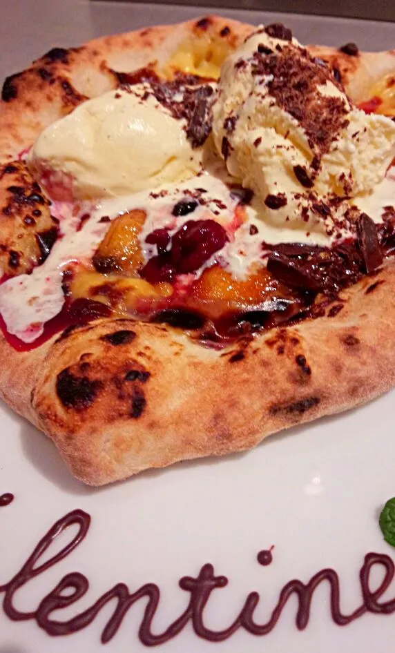 Valentine dolce pizza♡|Ayumi Negishiさん