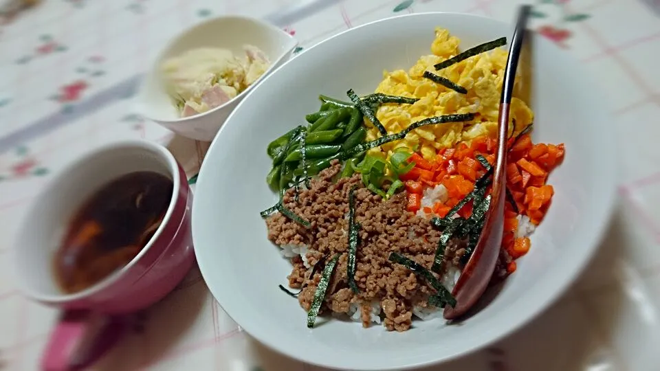 超簡単！４色丼|千春さん