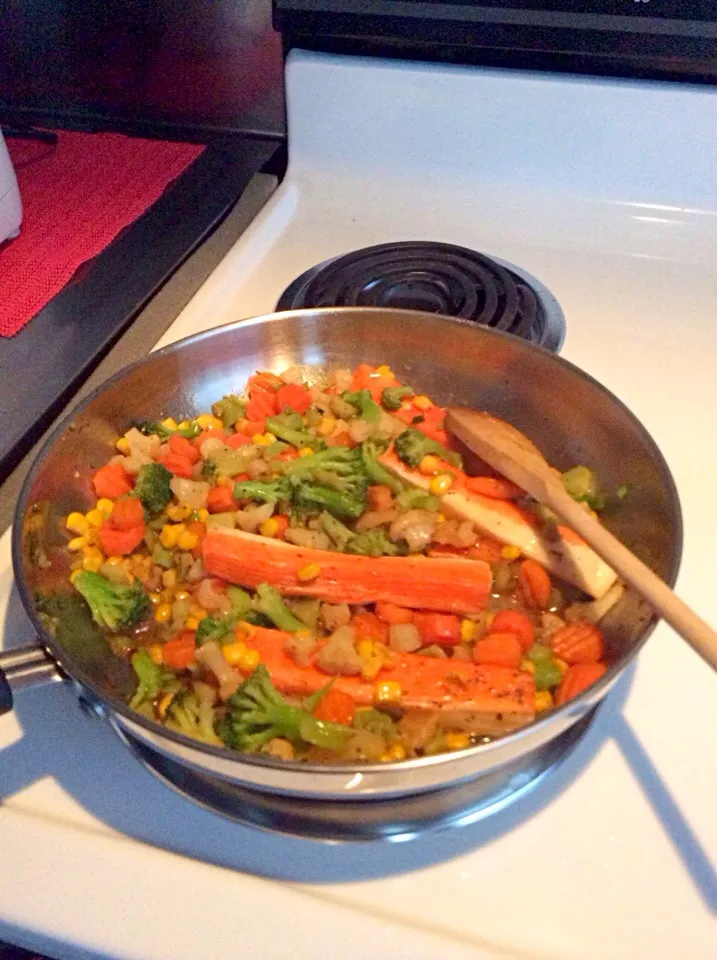 Buttered Mixed Vegetables with Crab meat and corn in Oyster sauce|Amaris Anterさん