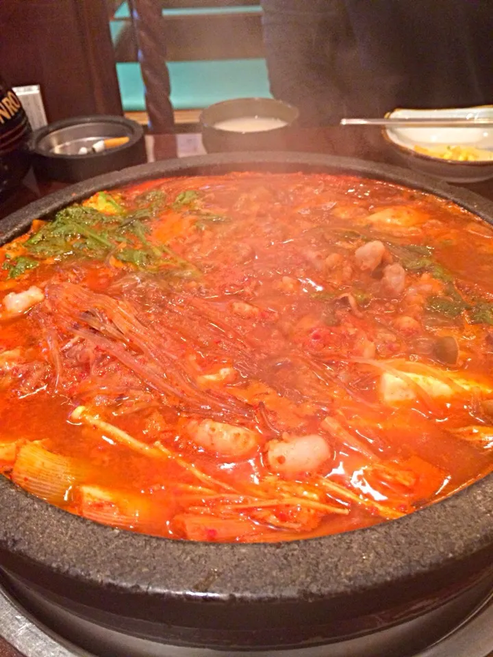 Korean pot, beef and octopus|fishrusさん