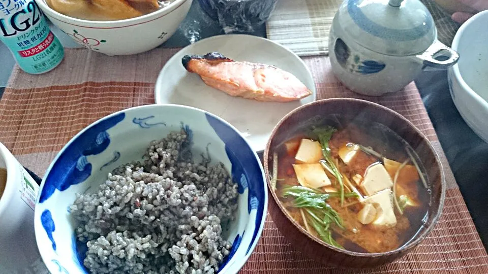 鮭の塩焼き＆ひじきの煮物＆おでん|まぐろさん