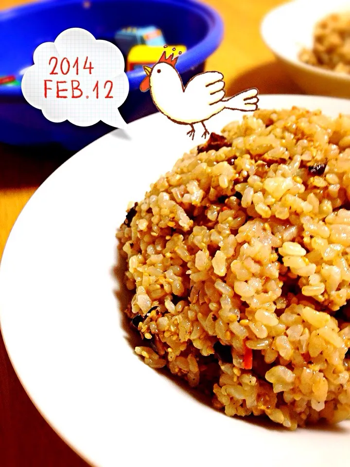 高野豆腐と干し椎茸の玄米炒飯 Fried rice of the unpolished rice of dried bean curd and the dried shiitake|Misuzu(@misumisu0722 )さん