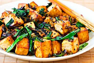 Snapdishの料理写真:Stir fried tofu|Bennie Sagittariusさん