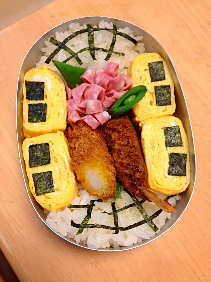 Snapdishの料理写真:エビフライ弁当|ふくながさん