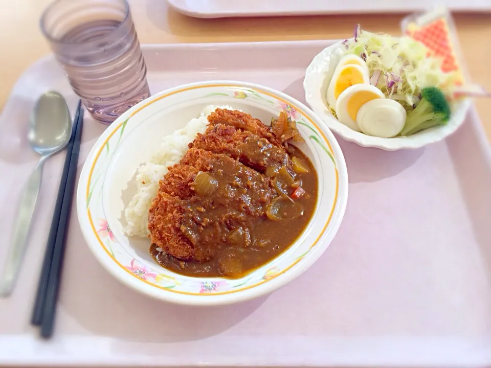 学食、カツカレー|ゆたんぽさん