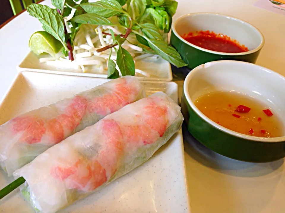 Vietnamese summer rolls with prawns|sgさん