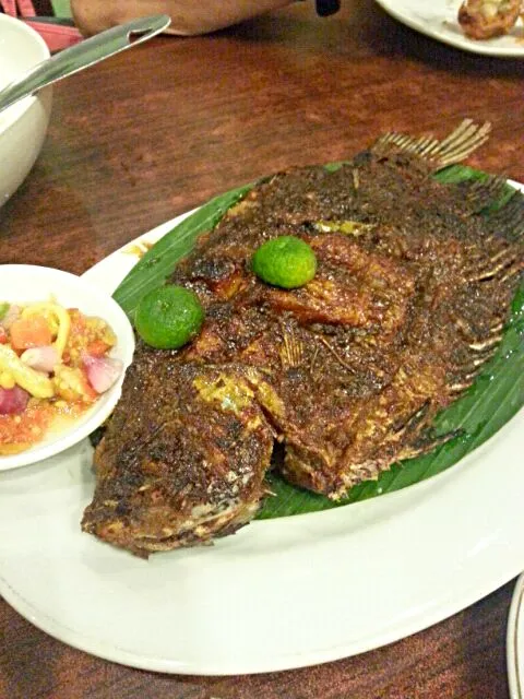 indonesian grilled fish|Phinarasuさん