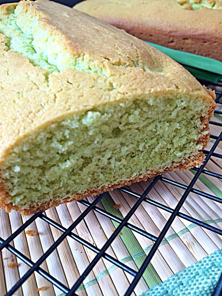 Pandan butter cake|12Dragonさん