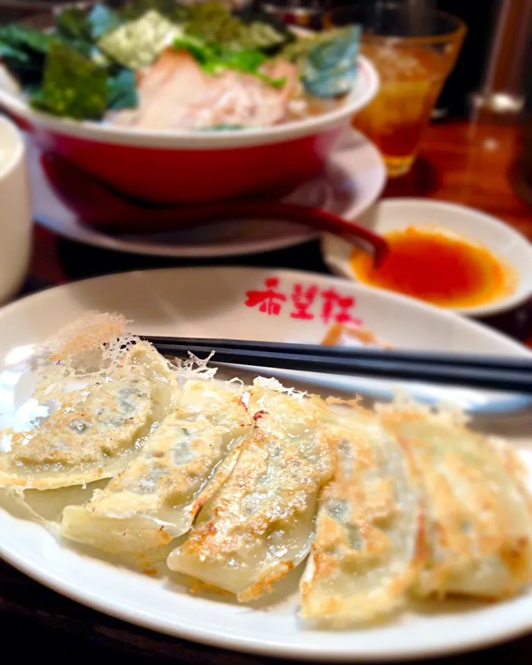 希望軒のパリパリ餃子と豚骨|tonさん