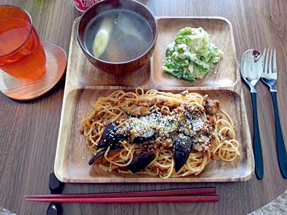 Snapdishの料理写真:茄子のボロネーゼ風パスタ|rainさん