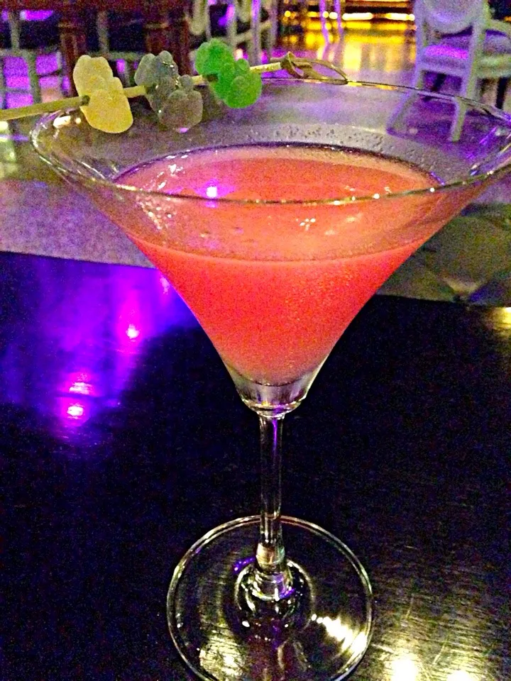 Snapdishの料理写真:Jelly bear cocktail|Obeoom Jumsai Na Ayudhyaさん