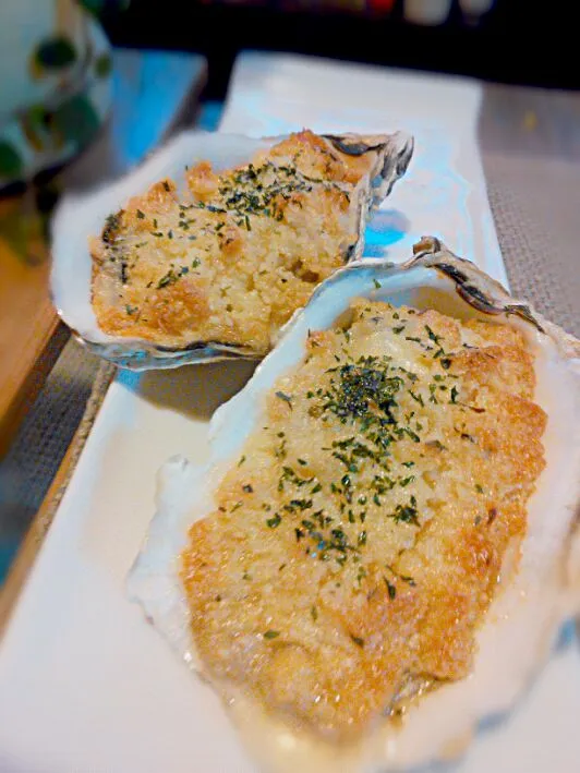 Snapdishの料理写真:石巻狐崎牡蠣のカリカリ焼き♥

旨い、油を使わないから、カロリー控えめ！|matsumoto kanaさん