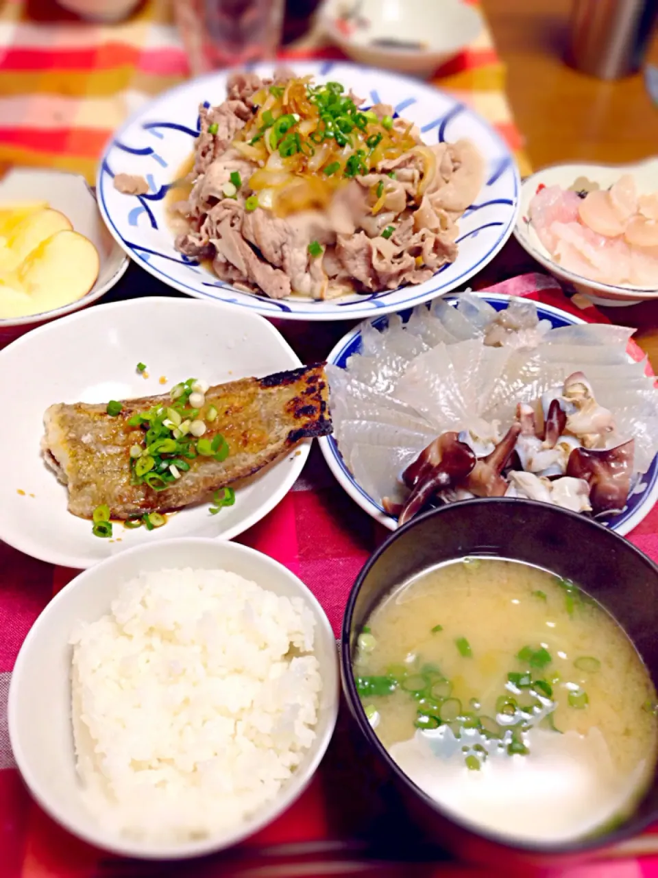 Snapdishの料理写真:＊夕飯＊豚肉炒め玉ねぎソース、舌平目の唐揚げ|hayuさん