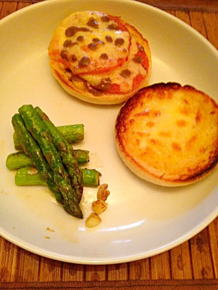 Tomato, cheese & anchovy muffin with garlic fried asparagus|Anna Louiseさん