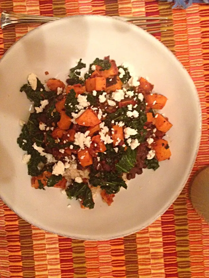 sweet potato, kale, black beans, and rice|Matthew Cashenさん