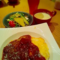 Snapdishの料理写真:ハヤシライス♪白菜と鶏肉のポタージュ♪旬の生野菜サラダ♪|Tomoko Koikeさん