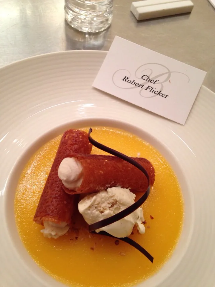 French style cannoli with gelato and ice cream|robert flickerさん