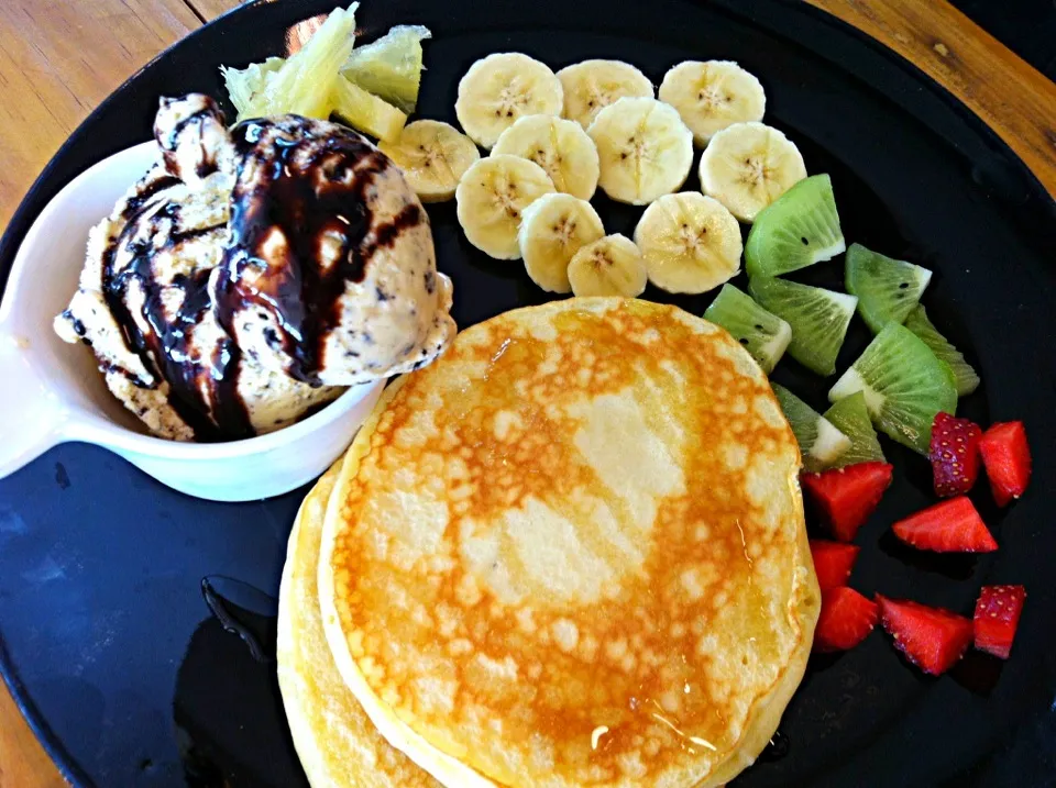 🍓🍌pancake with fruits&ice cream🍦|꒰✾꒱˚°꒰ben꒱°˚꒰✾꒱さん