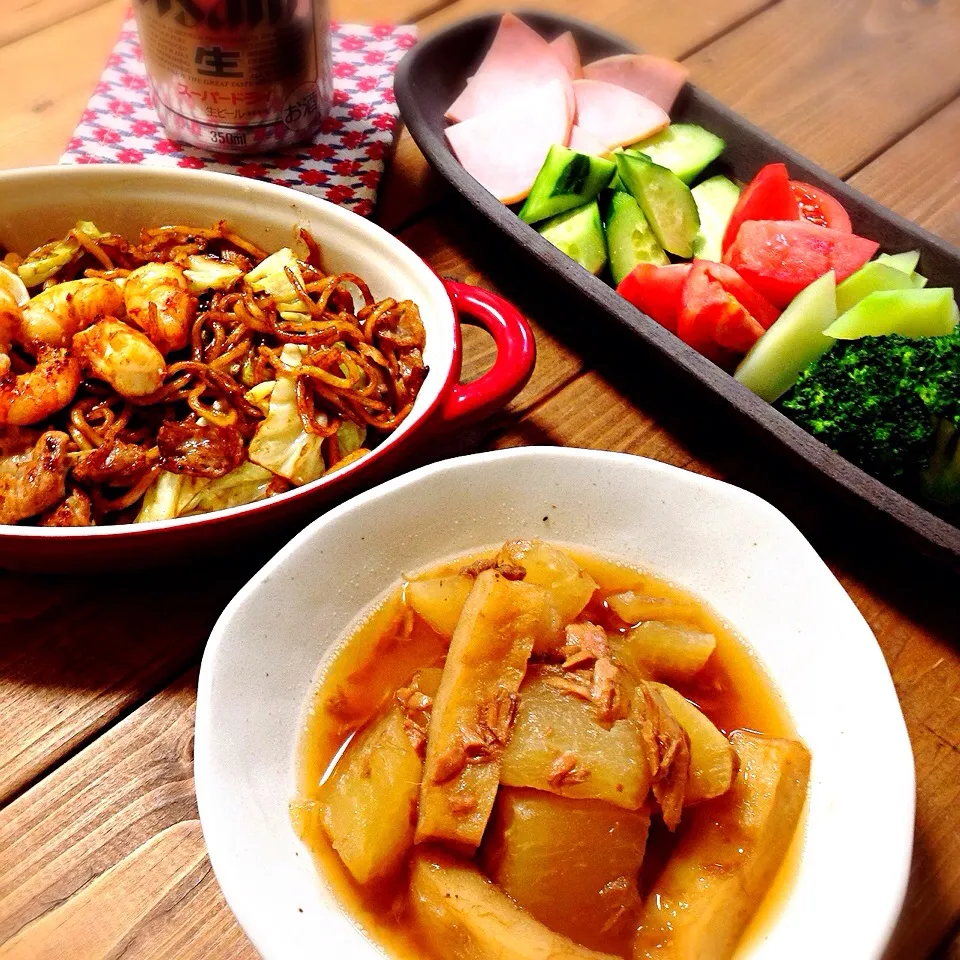 シーフード焼きそば☆大根とツナの煮物☆野菜のバーニャカウダ|めいぺいさん