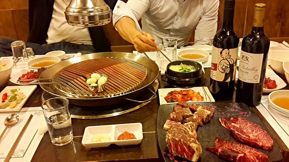 160 days dry-aged Beef and Wines. Chateau Haut Batailley Pauillac '06 & Molley Dooka Shiraz '12|Dean Jungさん