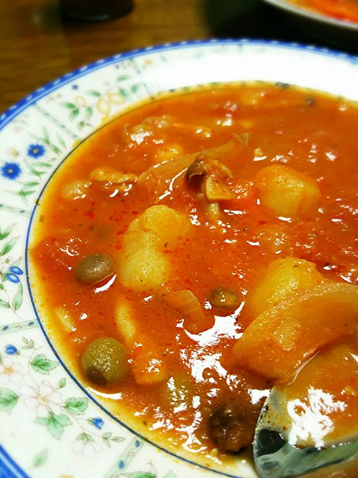 鶏肉と野菜、豆のトマト煮込み。|ちはるさん