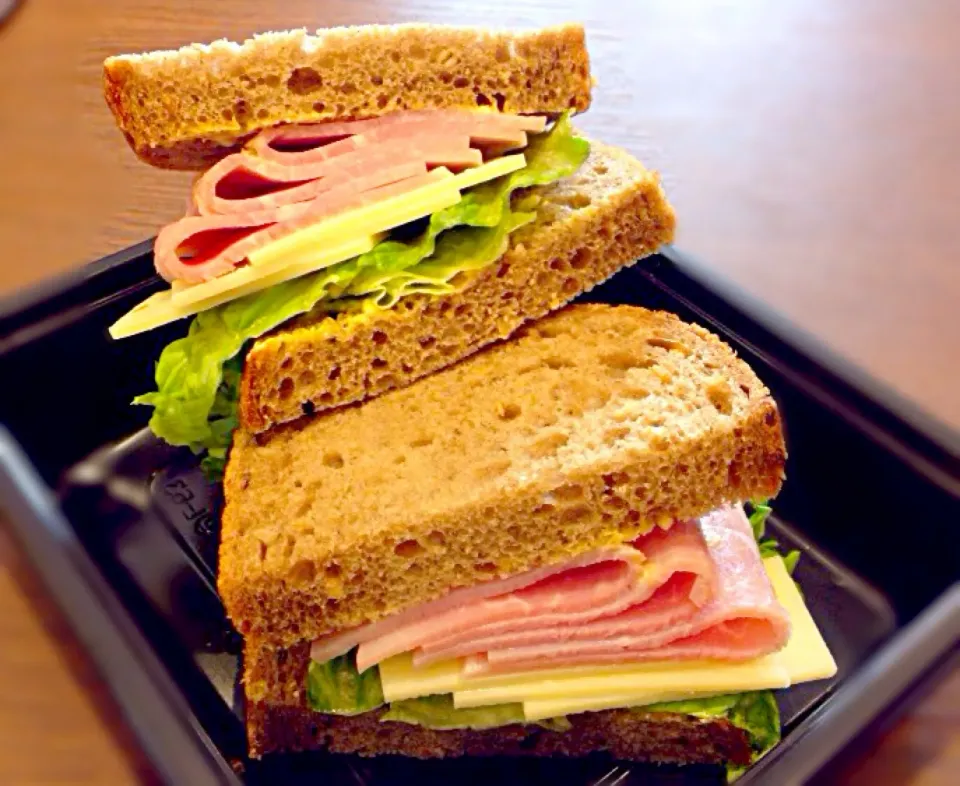 Think Cut Ham & Cheese Sandwich|Liezlさん