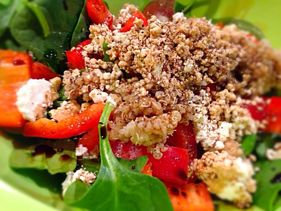 Quinoa Spinach Red Pepper and Feta Salad|jessica pasquarellaさん