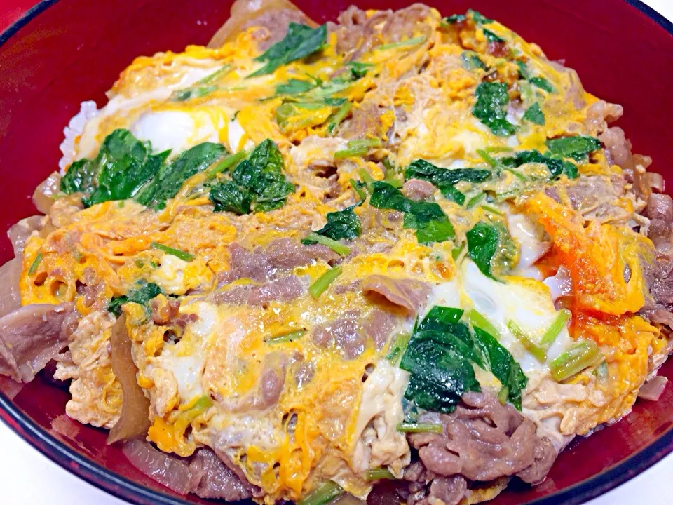 ざくろの牛丼|Food is lifeさん