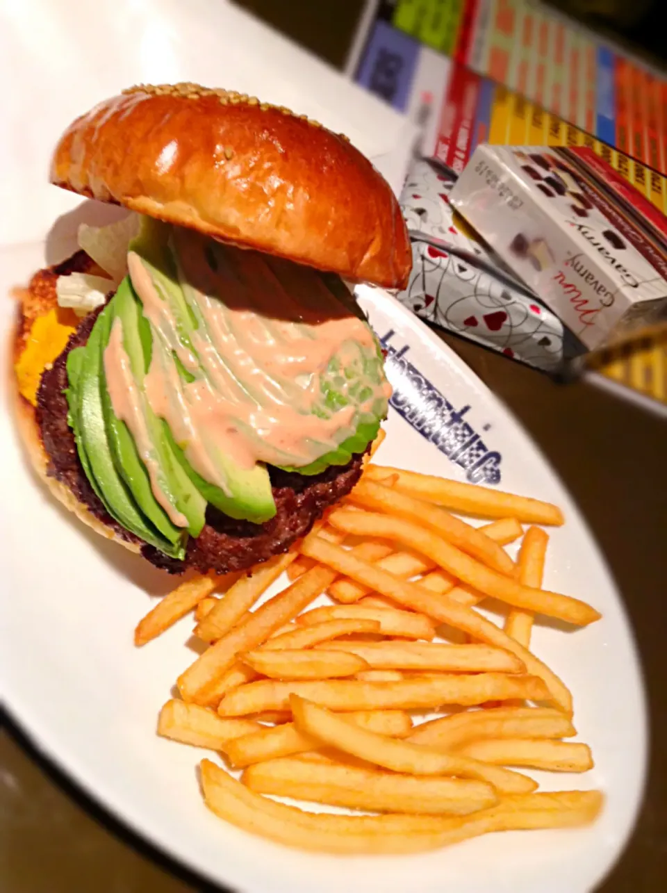 AuTheNtiC's AvOcAdO BurgeR..|GeMzKiTchさん