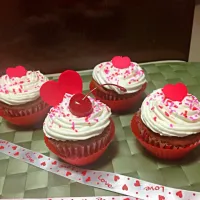 Red velvet cupcakes for valentines day❤️❤️❤️|Retchel Tupasさん