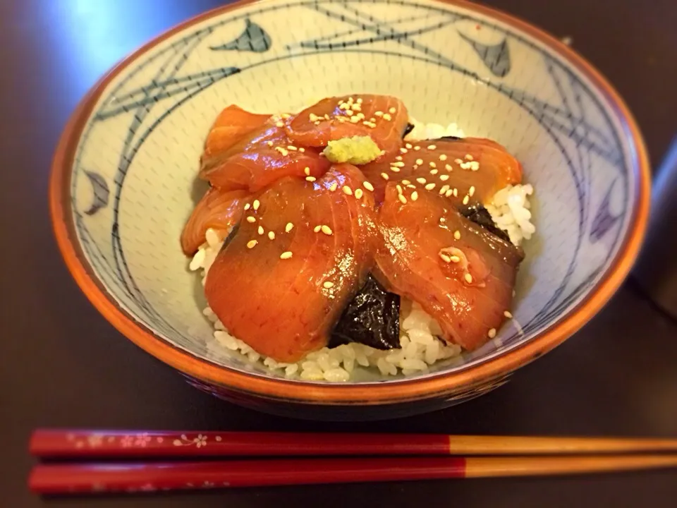 Snapdishの料理写真:マグロの漬け丼|えりさん