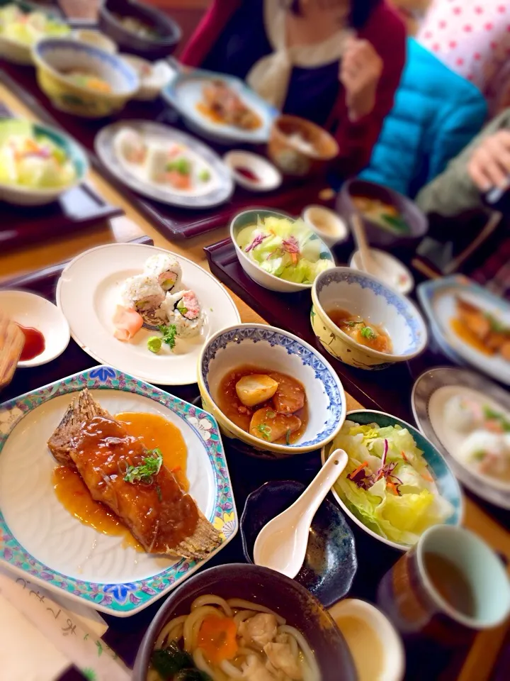 Snapdishの料理写真:Japanese Lunch|Lizさん