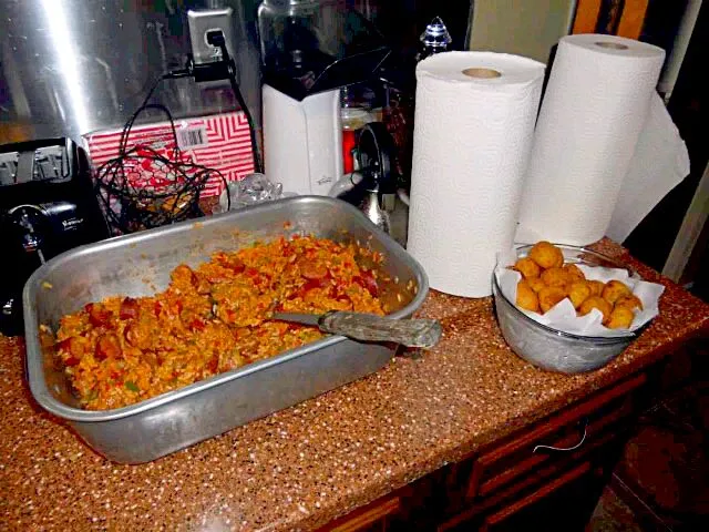 Prepared some cajun gumbo, sausage jambalaya and "hush puppies"|mitchellさん