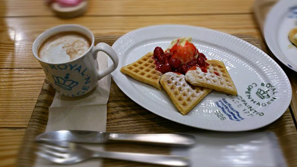 カフェにて|Yumi Takahashiさん