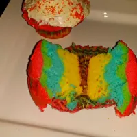 Rainbow Cupcakes|Julia Deeさん