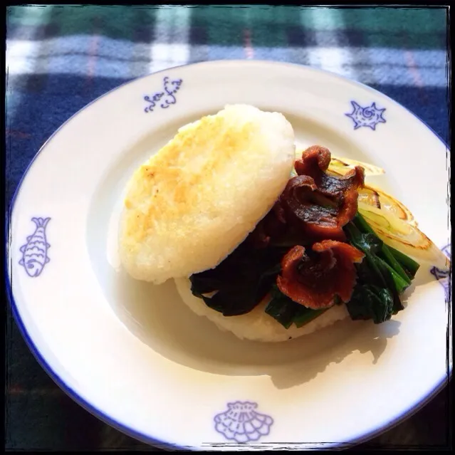 へしこライースバーガーʕ-̼͡-ʔ🐟ナメダ食堂ランチ|七海さん