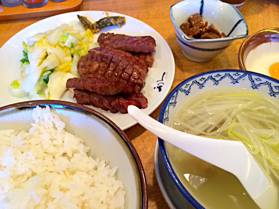 利久  牛たん定食|ユウカさん