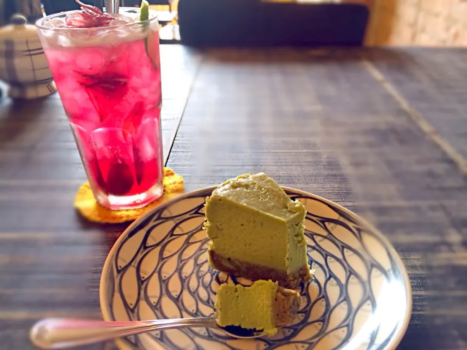 Green tea cheesecake & Magonn juice|Yinfanさん