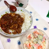 カレーライスとポテトサラダ|カナエさん