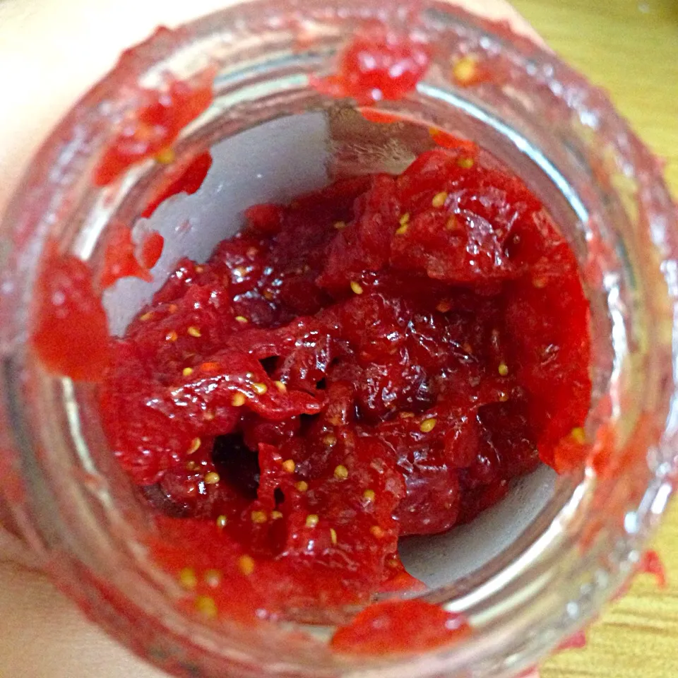 Snapdishの料理写真:Mum's strawberry jam!|Yi Ning Limさん