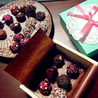 Snapdishの料理写真:💝Valentine's Day Truffles💕|madcarさん