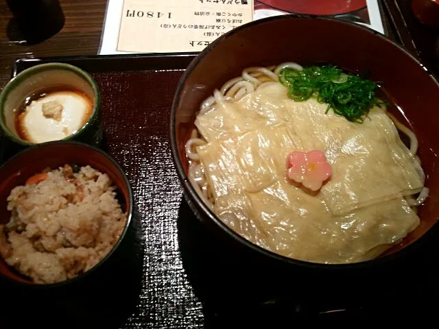 Snapdishの料理写真:京ゆばうどん♪|深夜特急fさん