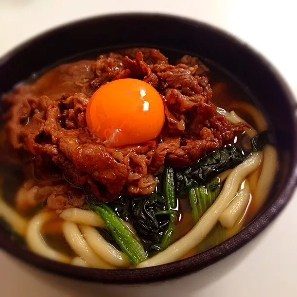 家にあるものでありあわせの肉うどん！すき焼き用に買ってた牛肉なので超贅沢w|NanaMOさん