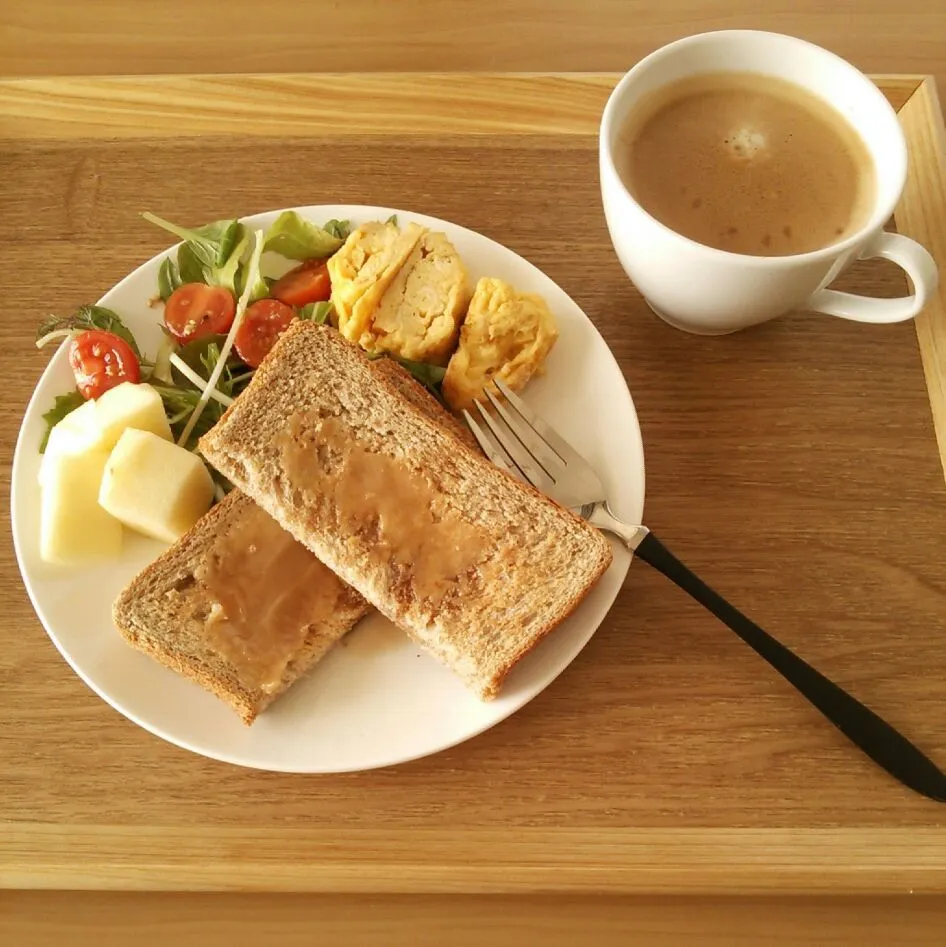 天気が良くて幸せな朝食☀|nacchiさん