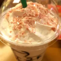 スタバ 桜フラペチーノ|Junさん