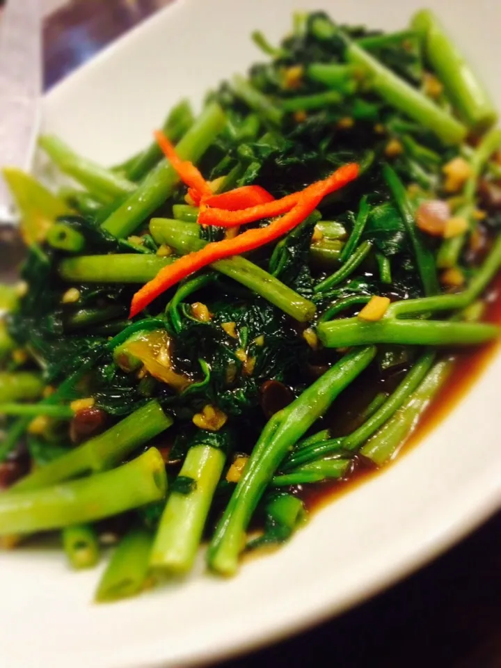 Snapdishの料理写真:Kangkong in oyster sauce...|Jo Aquinoさん